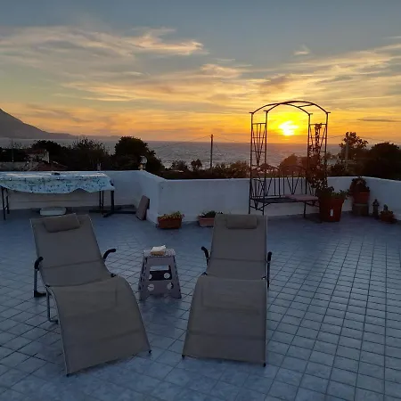 La Luna Nel Pozzo * Procida